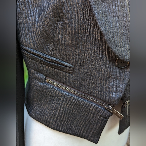 BCBG Crop Blazer puffed 3D shimmery fabric fun side zippers - Picture 2 of 13